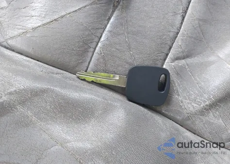 1999 Mercury Grand Marquis Ls z USA, uszkodzony, nr VIN 2MEFM75W3XX686128